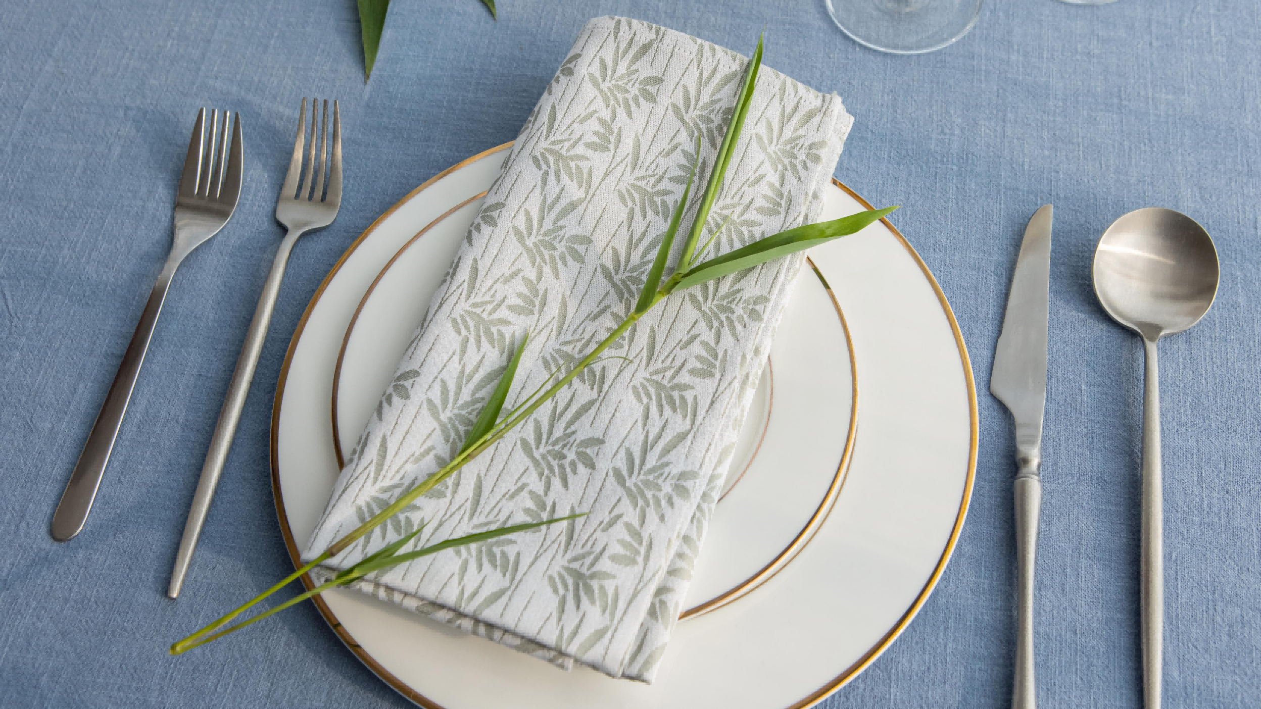 Premium Restaurant Linens - Tablecloths and Napkins